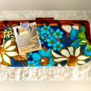 Leiko Vintage Clutch Bag